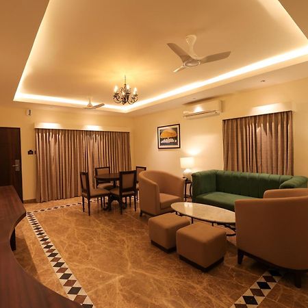 Poppys Vista Hotel Thirumurugan Poondi Екстериор снимка