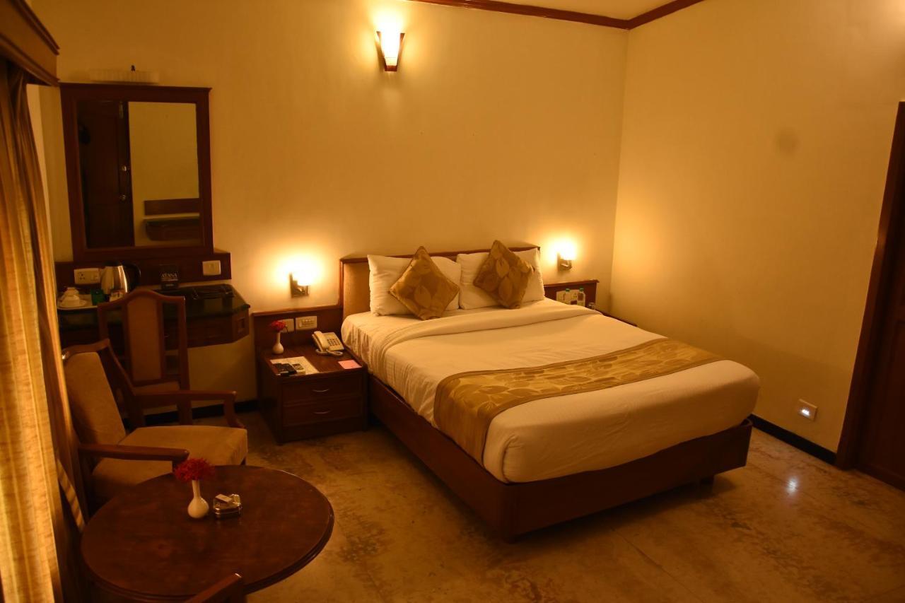 Poppys Vista Hotel Thirumurugan Poondi Екстериор снимка