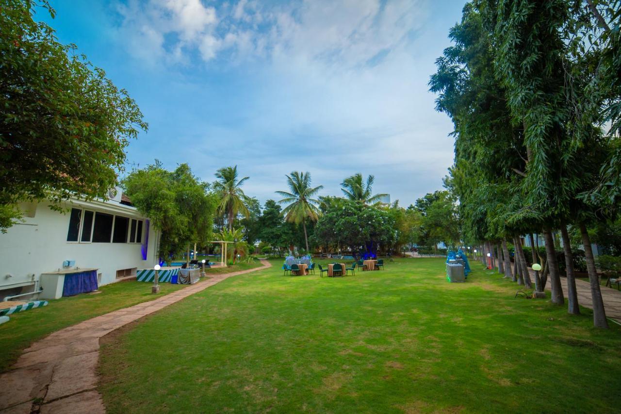 Poppys Vista Hotel Thirumurugan Poondi Екстериор снимка