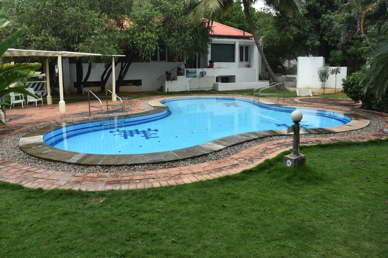 Poppys Vista Hotel Thirumurugan Poondi Екстериор снимка