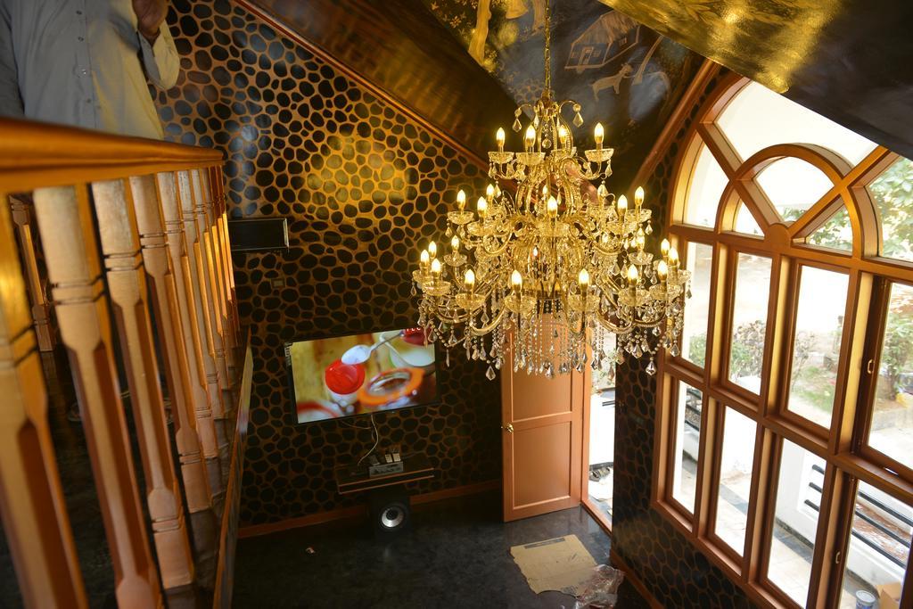Poppys Vista Hotel Thirumurugan Poondi Екстериор снимка